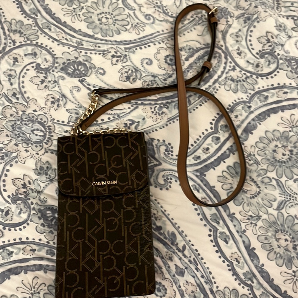 Calvin Klein 9x3 Crossbody purse